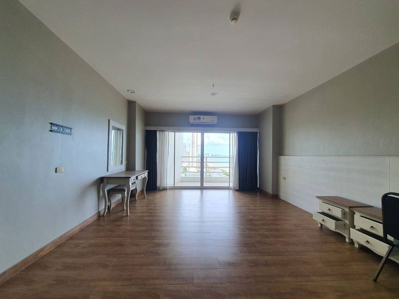 picture Sale lovely studio 48 Sq.m with sea view  - 2/13