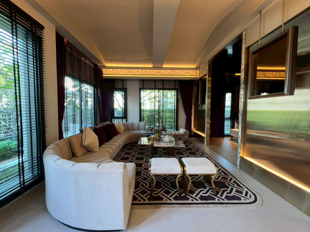 รูป Grand Bangkok Boulevard กรุงเทพกรีฑา บ้านเดี่ยวหรูสไตล์ Modern Classic ใกล้ ARL ลาดกระบัง และสนามบินสุวรรณภูมิ เพียง 62 ครอบครัวเท่านั้น - รูปที่ 35/36