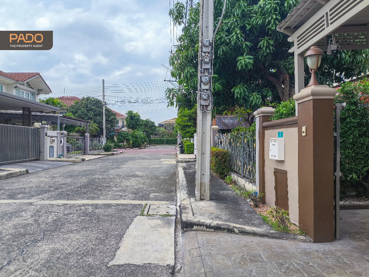 รูป ให้เช่า บ้าน ศุภาลัย พาร์ค วิลล์ รามอิทรา 5 ติด ถนนเทพรักษ์ 58 ตร.ว. 5 นอน 4 น้ำ มีบ่อปลาสวนหน้าบ้าน - รูปที่ 3/26