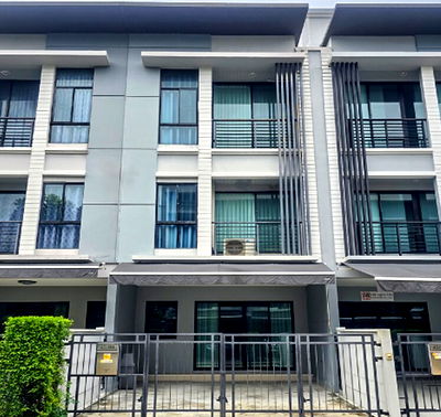 ทาวน์โฮม สำนักงานคณะกรรมการอาหารและยา : ขายทาวน์โฮม 3 ชั้นมือสองนนทบุรี โครงการ บ้านกลางเมือง รัตนาธิเบศร์ (Baan Klang Muang Rattanathibet) เนื้อที่ 18.1 ตร.ว.