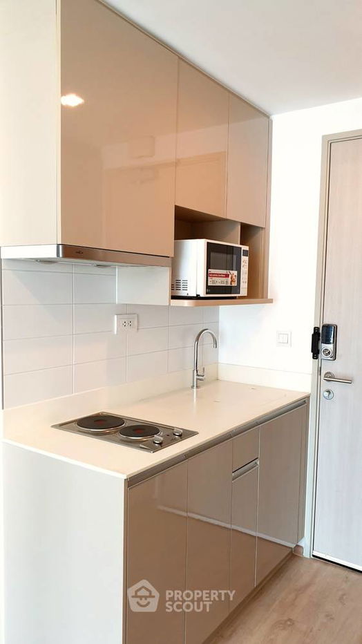 picture 1-BR Condo at Ideo Q Chula Samyan near MRT Sam Yan (ID 383901) - 12/14