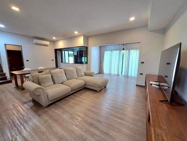 รูป HU7084 ทาวน์โฮมให้เช่า วีเว่ บางนา กม.7 สมุทรปราการ - รูปที่ 2/8