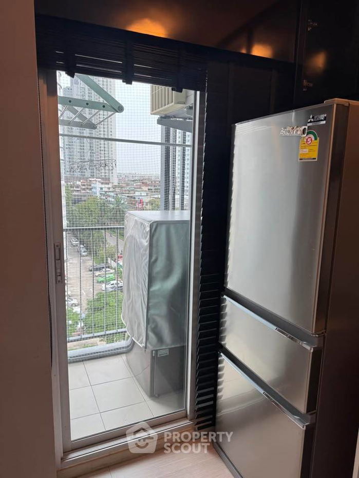 picture 1-BR Condo at Plum Condo Ram 60 Interchange in Hua Mak (ID 2444601) - 8/10