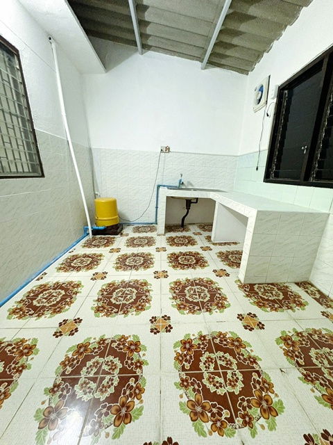 รูป ลด20% พร้อมอยู่ 3 นอน 3 น้ำ รพ.เกษมราษฎร์ 600 ม. สวนเสรีไทย เสรีไทย 28-36 MRTสัมมากร ให้เช่าอาคารพาณิชย์ 3.5 ชั้น 20 ตร.วา.256 ตร.ม. - รูปที่ 7/8