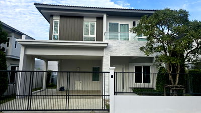 Houses for rent : Modern 2-Storey Single House – Villaggio 3 Srinakarin-Bangna