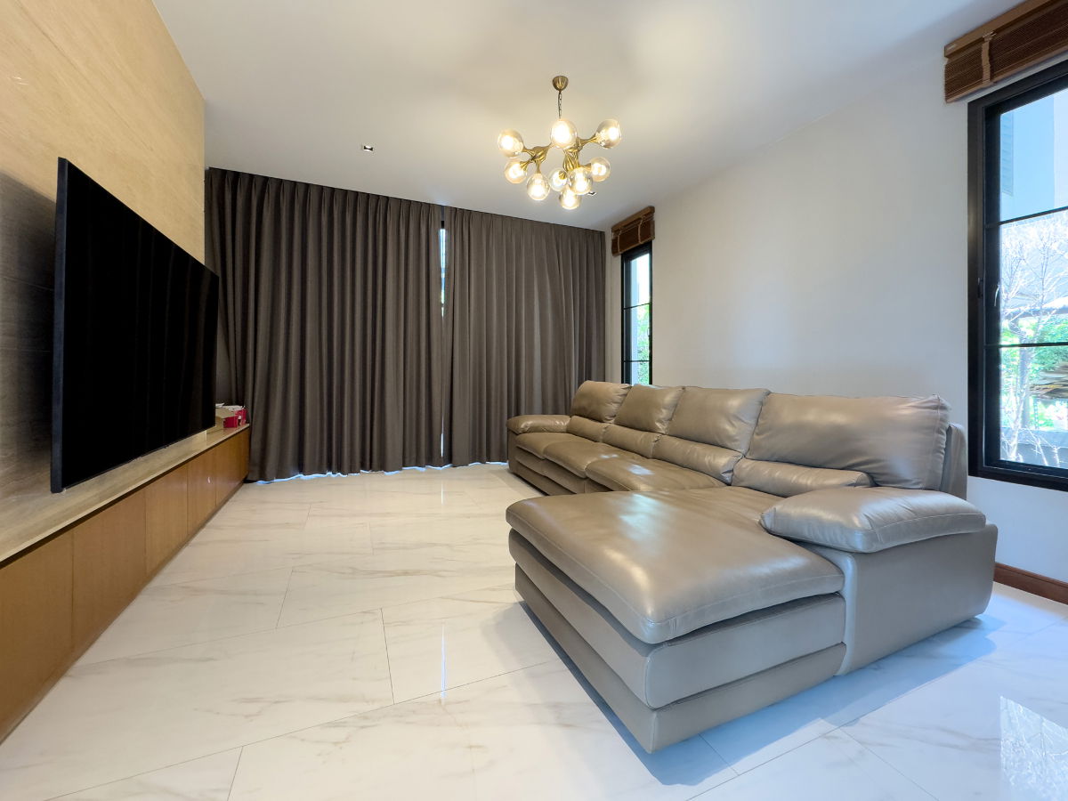 รูป เจ้าของขายเอง! บ้านเดี่ยวหรู รีโนเวทใหม่สไตล์โมเดิร์น พร้อมรายได้ค่าเช่า 210,000 บ./เดือน ขายบ้าน เอเวอร์กรีน วิลล์ บางนา–ตราด 56 (Evergreen Ville) - รูปที่ 11/41