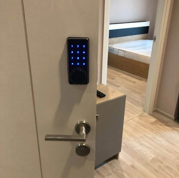 Plum Condo Ramkhamhaeng Station | 1BR Pool View, High Privacy, Next to Airport Link