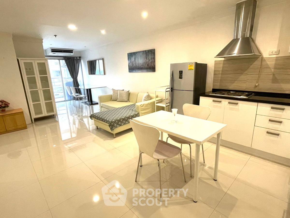 picture 2-BR Condo at The Waterford Diamond Tower Sukhumvit near BTS Phrom Phong (ID 1777079) - 3/8