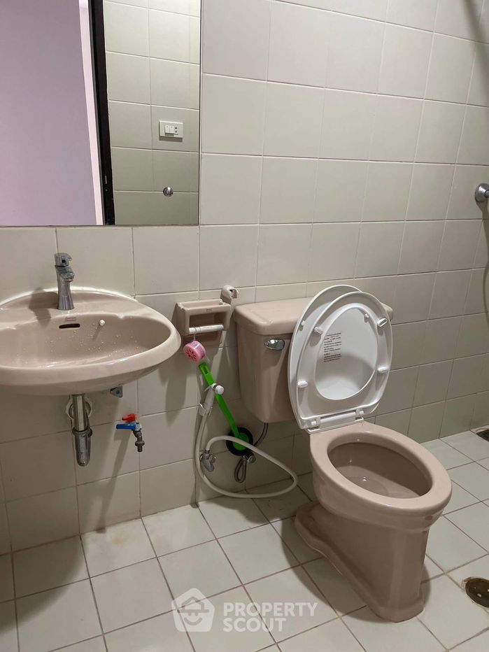 picture 2-BR Condo at Top View Tower Condominium near BTS Thong Lor (ID 882906) - 22/27