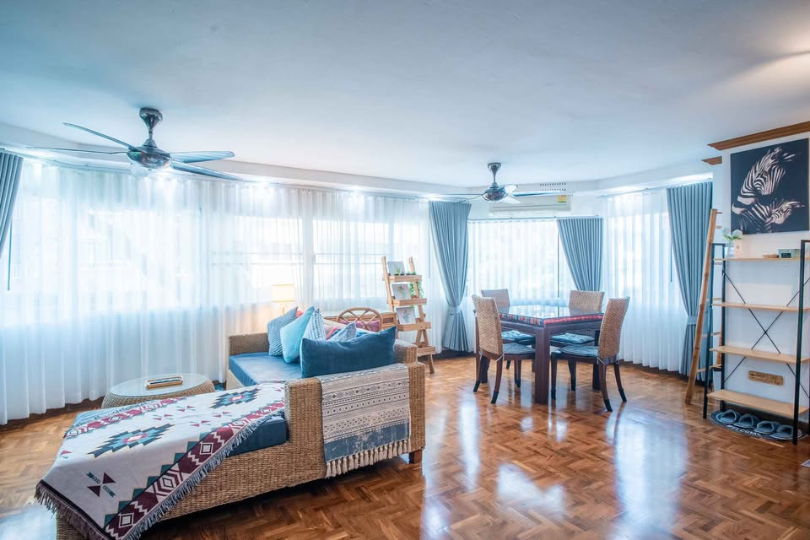 picture Condo for sale with   1 bedroom, 1 bathroom and   1 kitchen.    - 12/19