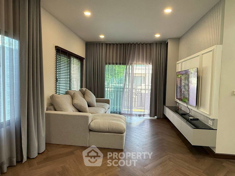 ขายบ้านเดี่ยว : บ้านเดี่ยว 4 ห้องนอน ขายที่ บริทาเนีย บางนา-ศรีวารี ซอยสระโคกใหญ่ บางเสาธง สมุทรปราการ (ID 2511190)