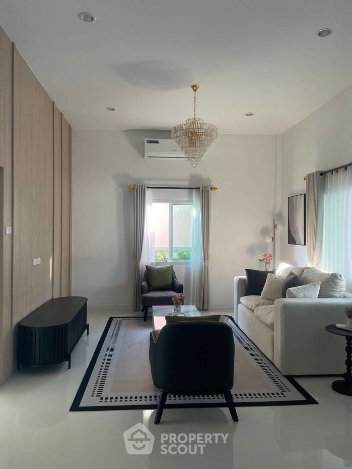 picture 3-BR House close to Pattaya (ID 2513743) - 1/25