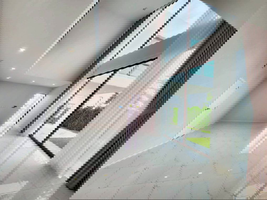 รูป ขายบ้านเดี่ยวหรู ใกล้ MRT โครงการ ARTIQUE รามคำแหง 4-5ห้องนอน 4ห้องน้ำ เพียง 14.9ล้านบาท สนใจนัดชม โทร. 089•226•2428 (คุณหนิง) - รูปที่ 18/20