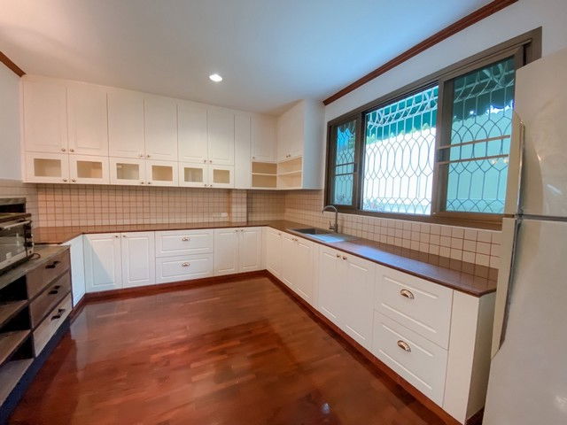 รูป บ้านเดี่ยว4ชั้น 80ตรว.ชั้นบนสุดเป็นดาดฟ้า สุุขุมวิท ใกล้สถานี BTS นานา - รูปที่ 6/8