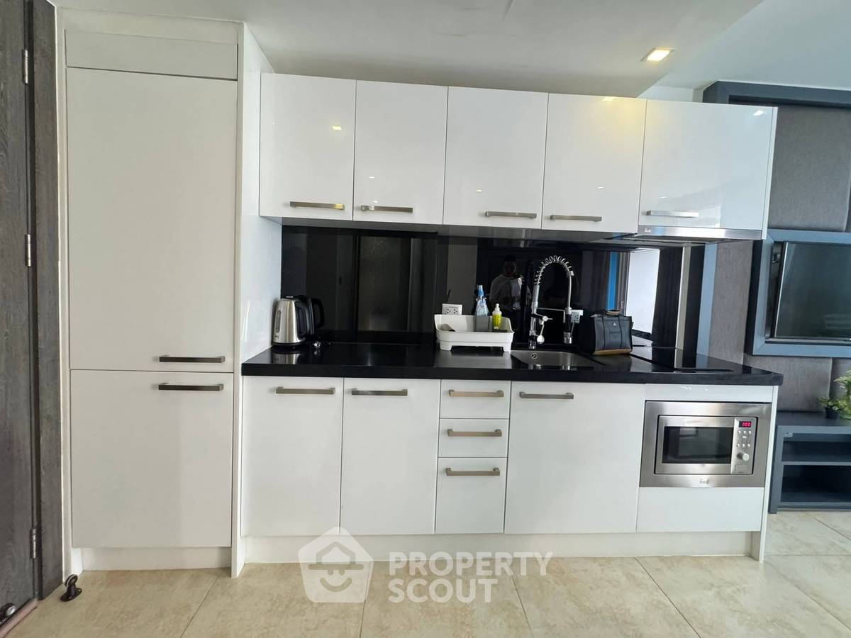 picture 2-BR Condo at Centara Avenue Residence close to Pattaya South (ID 2514015) - 4/9