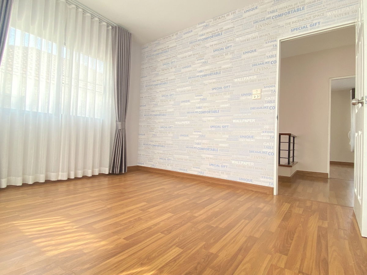 picture Selling house Baan Klang Suan 3.88 Million - 37/64