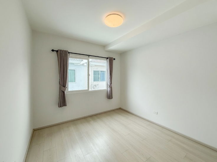 รูป ขายบ้านแฝดมือสอง โครงการ วิลลาจจิโอ ปิ่นเกล้า-ศาลายา (Villaggio Pinklao-Salaya) เนื้อที่ 35 ตร.ว. ใกล้เซ็นทรัลศาลายา - รูปที่ 10/12