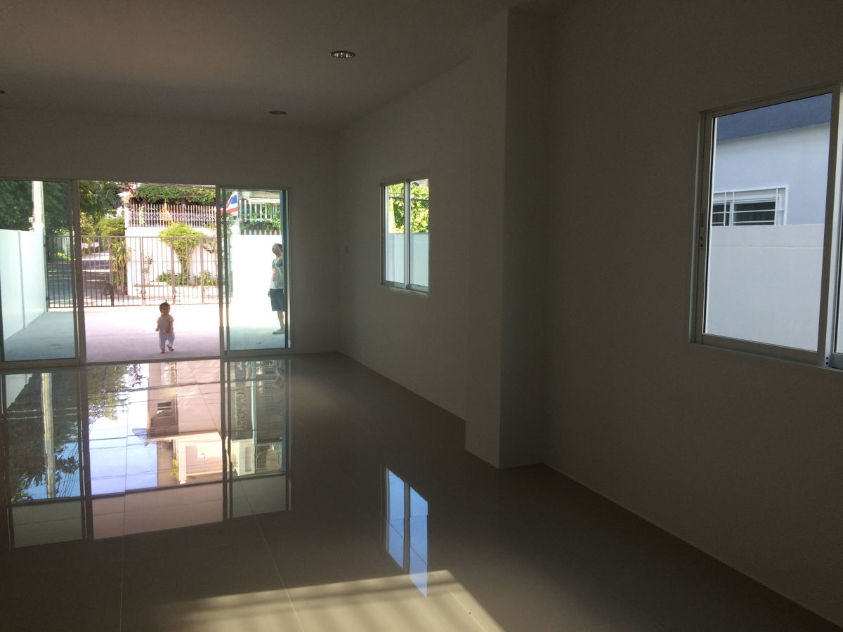 รูป ให้เช่าทาวน์โฮม 2 ชั้น ซอยรามอินทรา 8 แยก 6-2 - รูปที่ 4/12