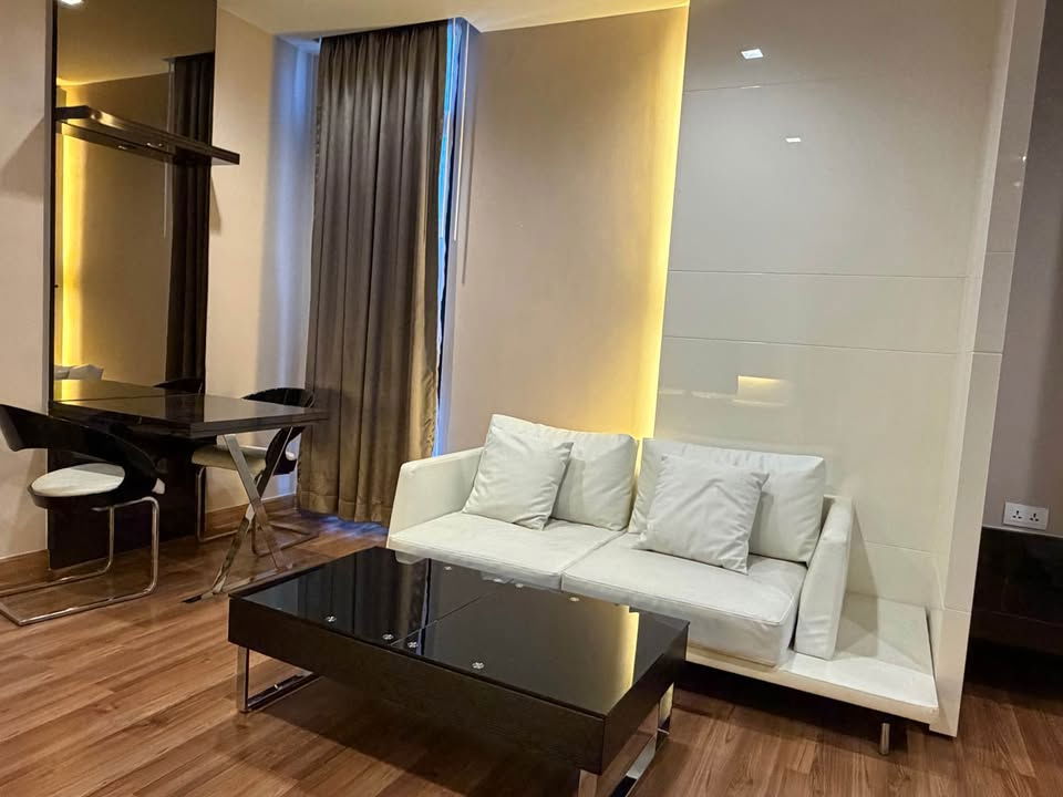 picture For   rent   Ivy Ampio   🔴 🔴 - 6/9