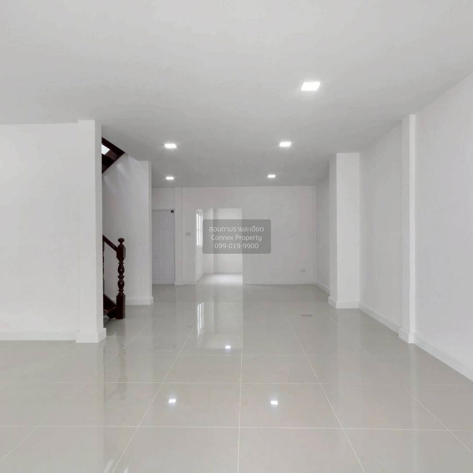 รูป ขายทาวน์เฮ้าส์/ทาวน์โฮม  บ้านบัวทอง 2 หน้ากว้าง รีโนเวทใหม่ บางรักพัฒนา บางบัวทอง นนทบุรี CX-141083 ✅ ทักไลน์ @connexproperty ตอบทันที ทีมงานมืออาชีพ ✅ - รูปที่ 3/12