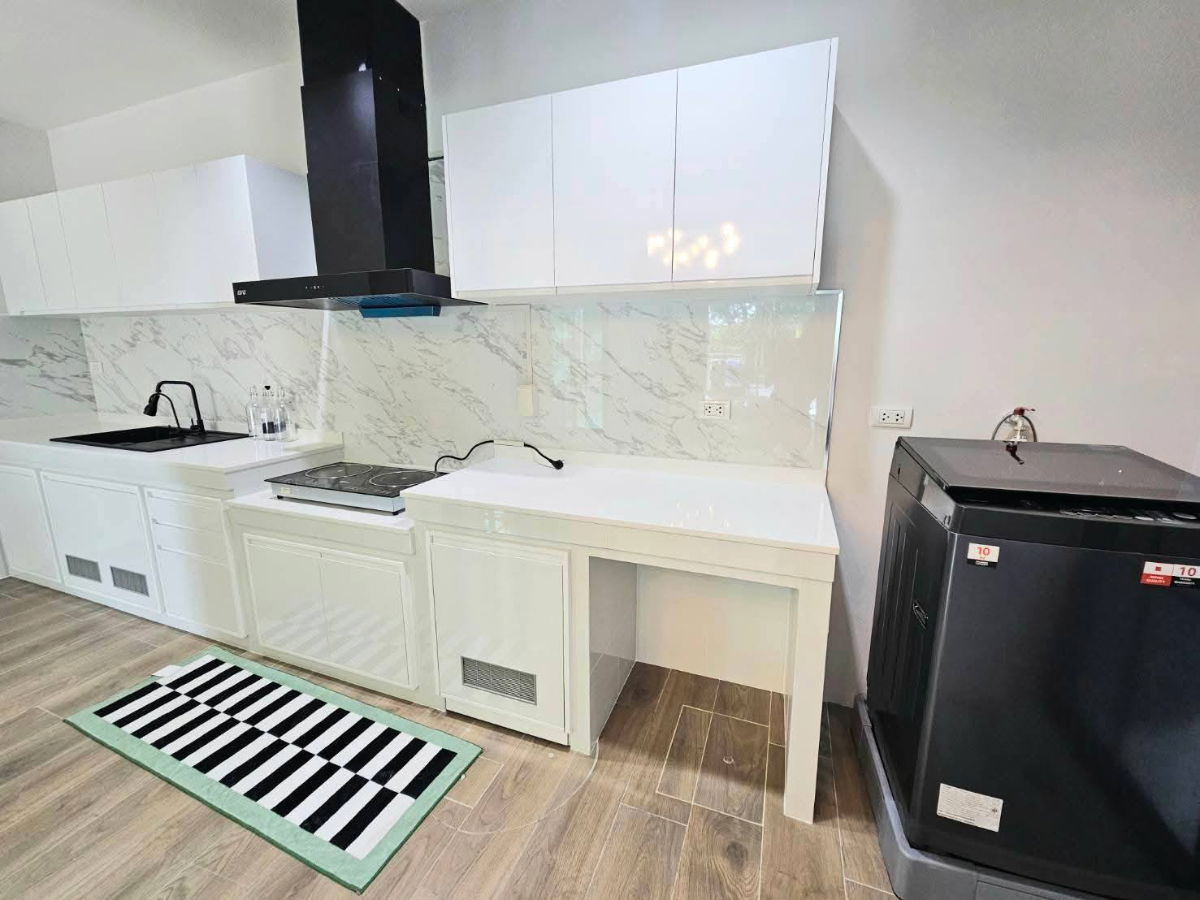 รูป เช่า ทาวน์โฮม 3 ชั้น บ้านกลางเมือง พระราม9-กรุงเทพกรีฑา หลังมุม บ้านใหม่ตกแต่งครบ พร้อมอยู่ทันที - รูปที่ 8/18