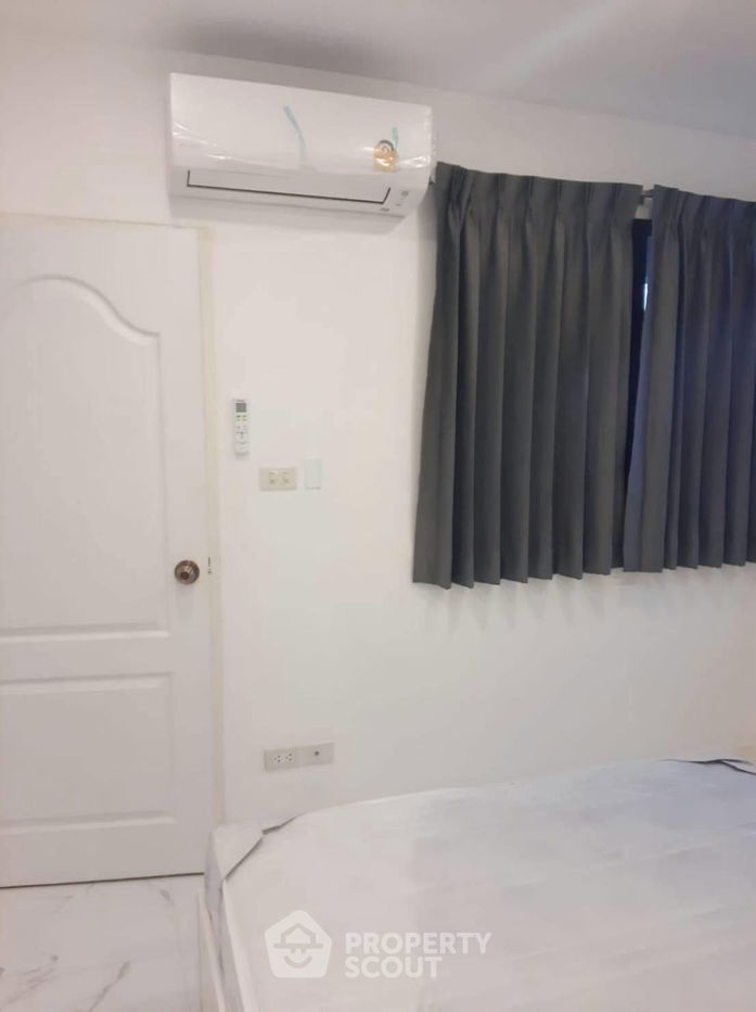 picture 2-BR Condo at The Winning Tower near ARL Ramkhamhaeng (ID 2515546) - 3/6
