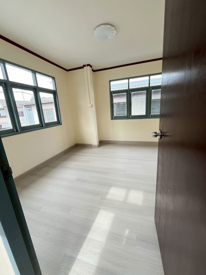 รูป ขายบ้าน2ชั้น  31.5ตร.ว.ใกล้ ม.เอเชีย เพชรเกษม - รูปที่ 2/11