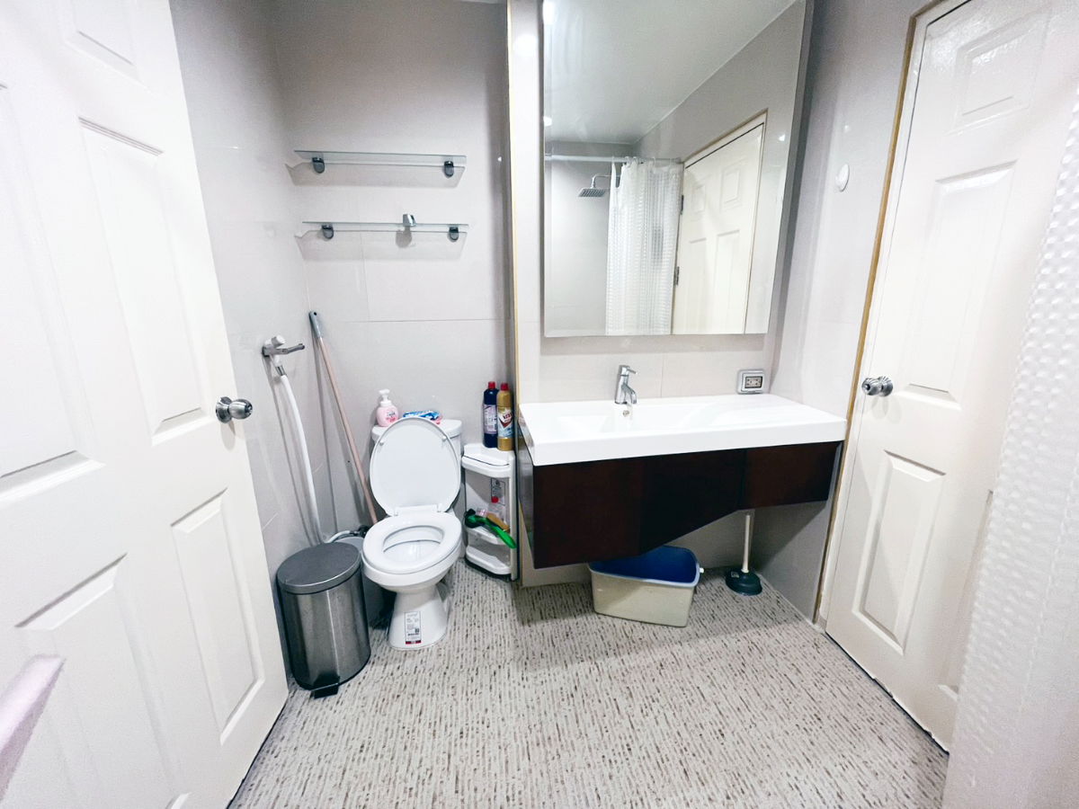 picture Life @ Ratchada - Huai Khwang, 2B1B, 22  Floor, 55 Sq.m, Rental 30,000 THB/Month Ready to move in - 6/11