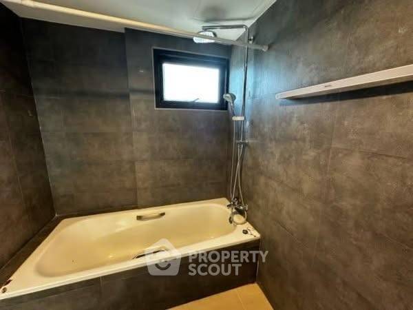 picture 3-BR Condo at Le Premier 2 Condominium near BTS Thong Lor (ID 2337937) - 3/14