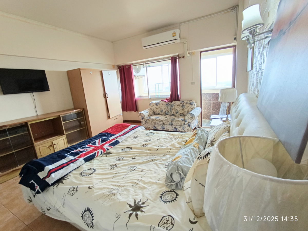 picture Condo south Pattaya with furnitures - 4/13