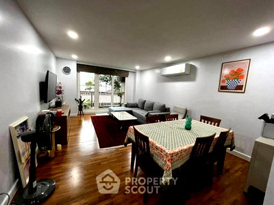 Condos for rent Nana Nuea Pier : 3-BR Condo at Baan Siri Sukhumvit 13 Condominium near ARL Makkasan (ID 2514028)