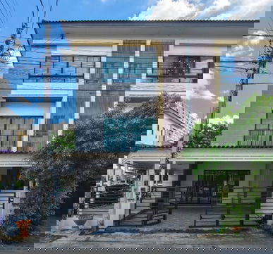 ขายทาวน์โฮมมือสองนนทบุรี โครงการ เดอะคอนเนคอัพ3 รัตนาธิเบศร์17 (The Connect Up 3 Rattanathibet 17) หลังมุม ใกล้รถไฟฟ้าสายสีม่วงสถานี แยกนนทบุรี 1 