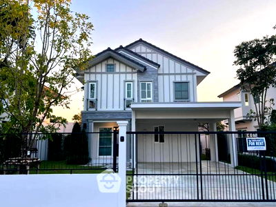 Houses for rent Bang Plee Samut Prakarn : 4-BR House at Villaggio 3 Srinakarin - Bangna in Bang Kaeo (ID 2515248)