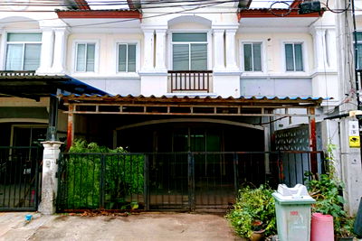 Townhouses for sale Sai Mai : For Sale : The Connect  Watcharaphon Express Way