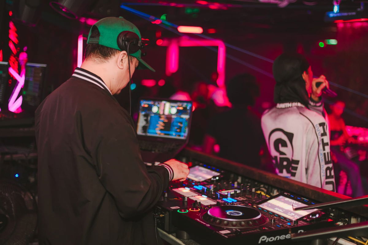 picture 330+ sqm Night Club in Prime Sukhumvit For Lease - Fully Equipped and Ready to Operate - 4/7