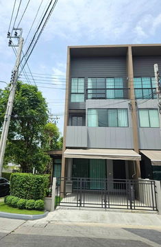 เช่า ทาวน์โฮม 3 ชั้น บ้านกลางเมือง พระราม9-กรุงเทพกรีฑา หลังมุม บ้านใหม่ตกแต่งครบ พร้อมอยู่ทันที