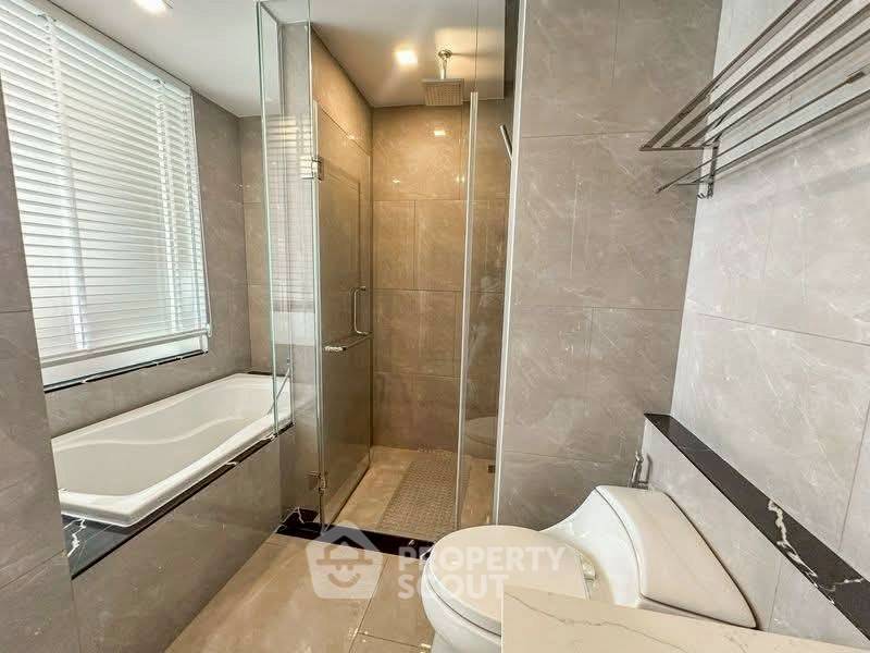 picture 3-BR Condo at One 9 Five Asoke - Rama 9 near MRT Phra Ram 9 (ID 2515286) - 8/11