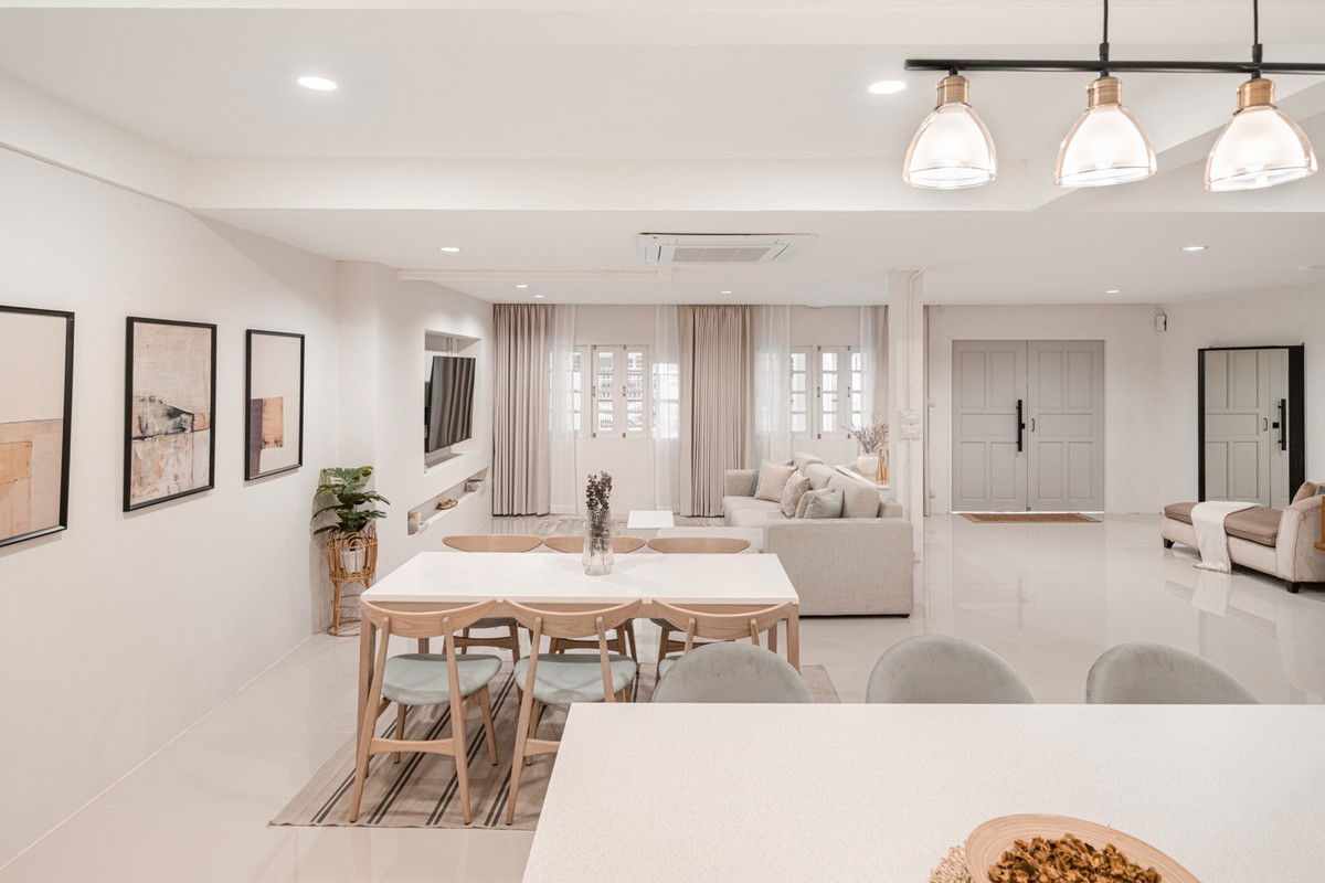 รูป WS6236 🏡 บ้านเดี่ยวขนาดใหญ่ ใกล้โรงเรียนนานาชาติ St. Andrews – BTS แบริ่ง (สุขุมวิท 72) เพียง 45,000 บาท/เดือน - รูปที่ 2/40