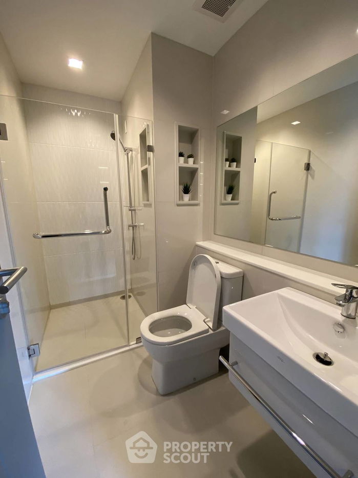 picture 2-BR Condo at Life Asoke - Rama 9 near MRT Phra Ram 9 (ID 2513774) - 16/18