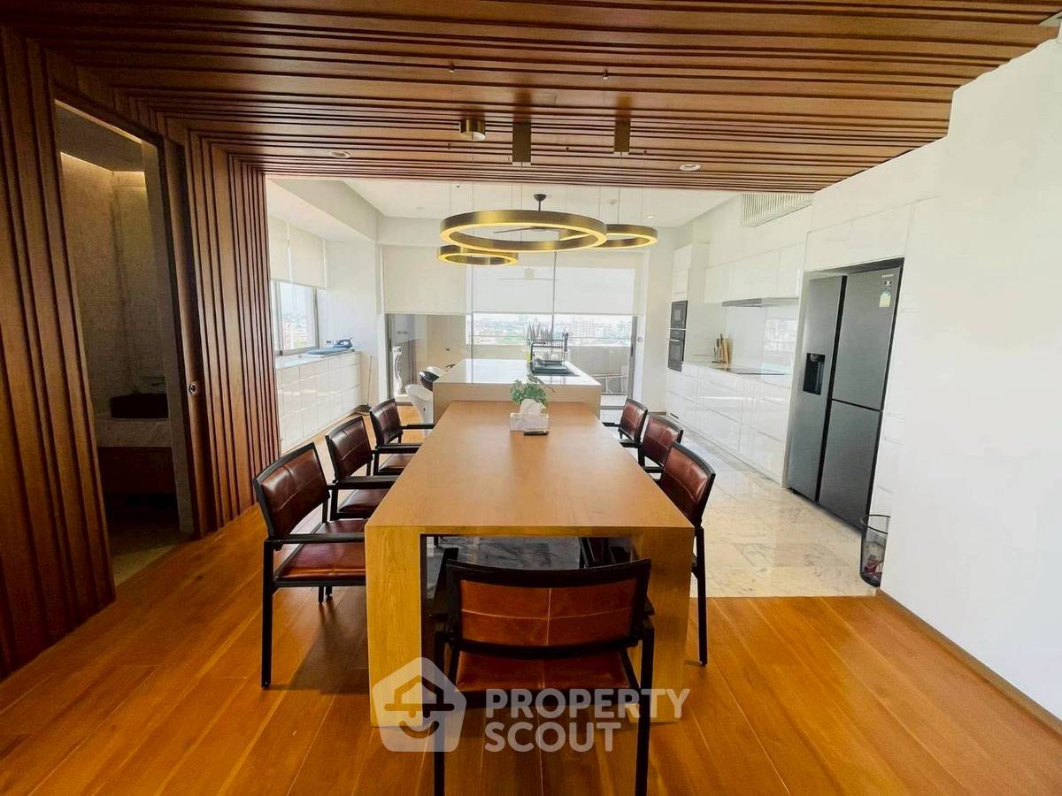 picture 4-BR Condo at Phatsana Garden near BTS Ekkamai (ID 2515391) - 2/17