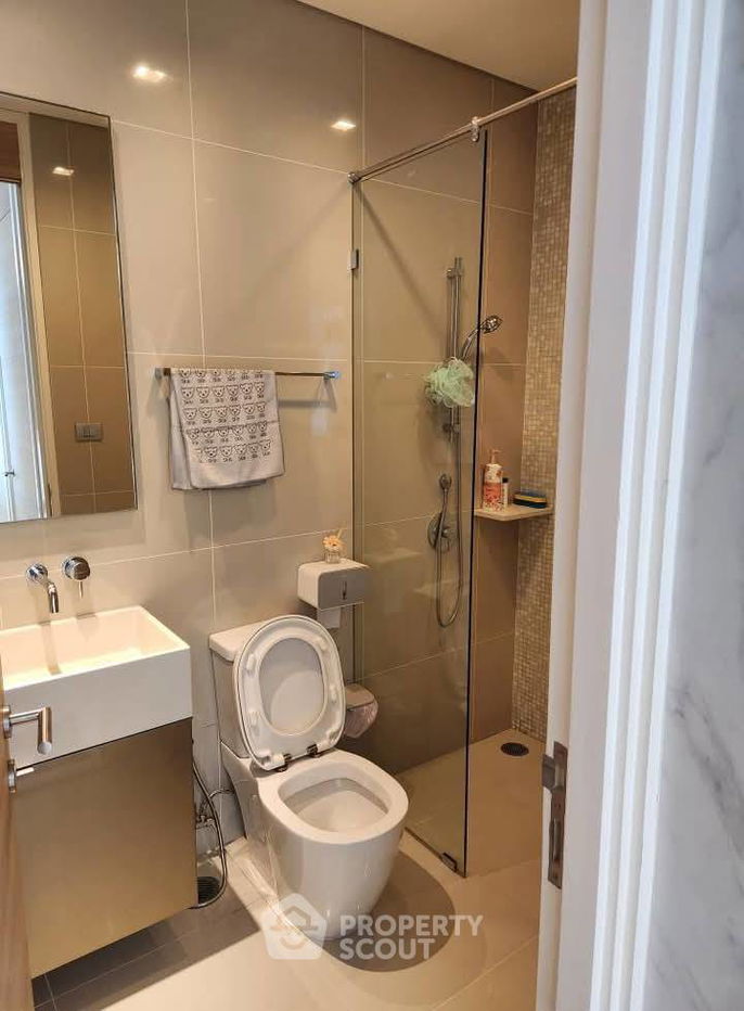 รูป คอนโด 2-ห้องนอน ที่ รีเฟล็คชั่น จอมเทียน บีช พัทยา ใกล้ เมืองพัทยา (ID 2418911) - รูปที่ 7/20