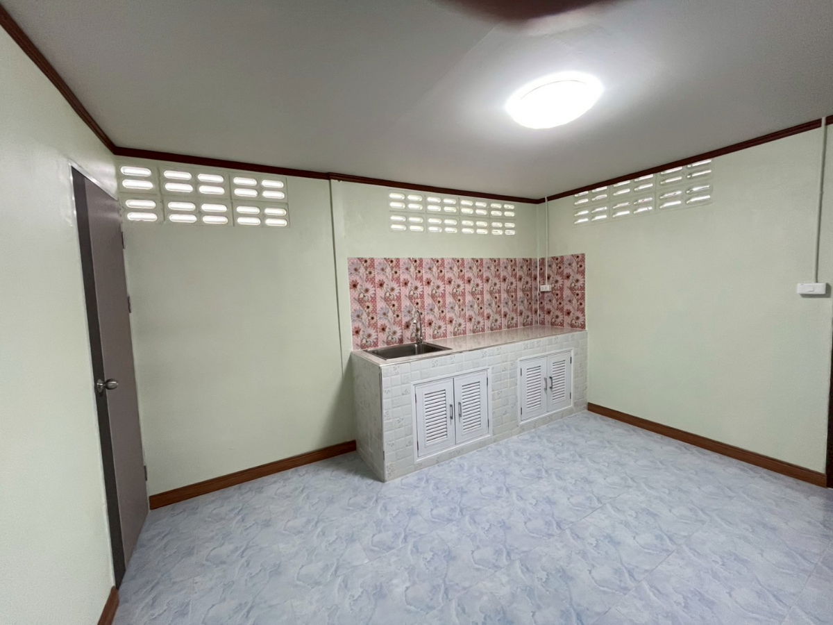 รูป ขายบ้าน2ชั้น  31.5ตร.ว.ใกล้ ม.เอเชีย เพชรเกษม - รูปที่ 5/11