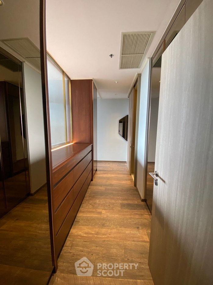 picture 3-BR Condo at Noble Ploenchit near BTS Phloen Chit (ID 2341539) - 9/21