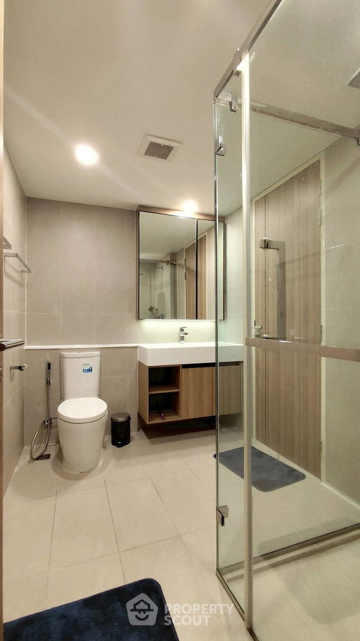 picture 2-BR Condo at Na Vara Residence near BTS Chit Lom (ID 2515741) - 5/6