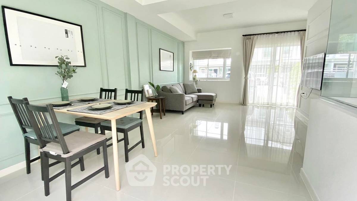 picture 3-BR Townhouse at Indy 2 Bangna-Ramkhamhaeng 2 in Dokmai (ID 2515549) - 4/15