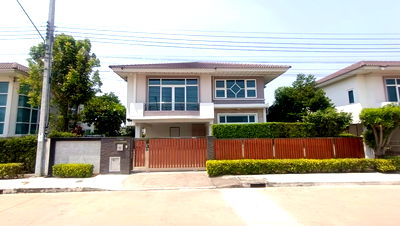 บ้านเดี่ยว เพชรเกษม 69 : ขายบ้านเดี่ยวมือสอง ศุภาลัยวิลล์ เพชรเกษม 69  (Supalai Ville Phetkasem 69) เนื้อที่ 63.5 ตร.ว. ใกล้รถไฟฟ้า MRT สถานีหลักสอง และ BTS สถานีบางหว้า