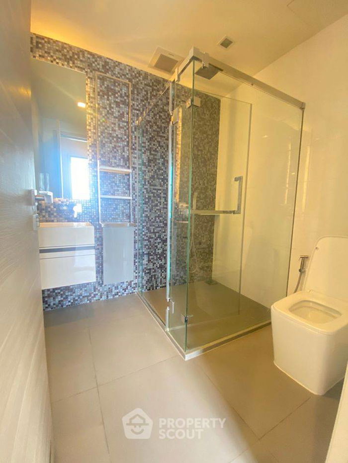 picture 2-BR Condo at The Room Sathorn near BTS Surasak (ID 450345) - 21/23