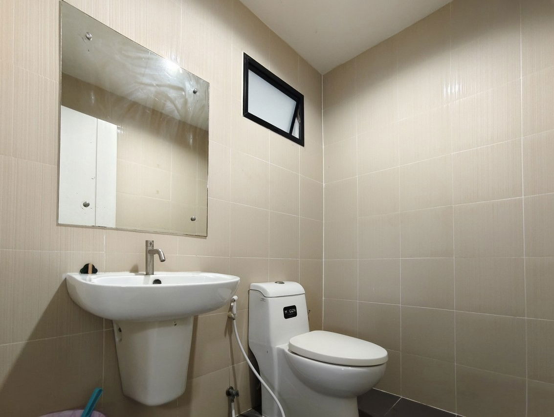 รูป ขายทาวน์โฮมมือสองนนทบุรี โครงการ เดอะคอนเนคอัพ3 รัตนาธิเบศร์17 (The Connect Up 3 Rattanathibet 17) หลังมุม ใกล้รถไฟฟ้าสายสีม่วงสถานี แยกนนทบุรี 1  - รูปที่ 8/15