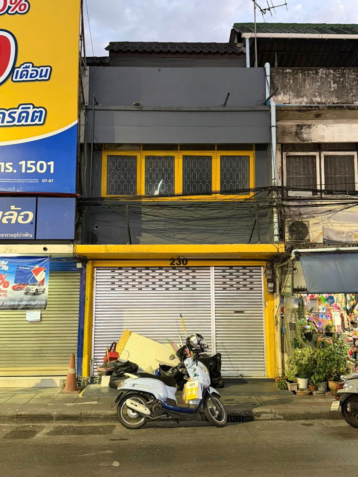 รูป HR3137ปล่อยเช่าอาคารพาณิชย์ 3 ชั้น ติดถนนประชาราษฎร์บำเพ็ญ ใกล้ MRT ห้วยขวาง เพียง 900 เมตร - รูปที่ 1/4