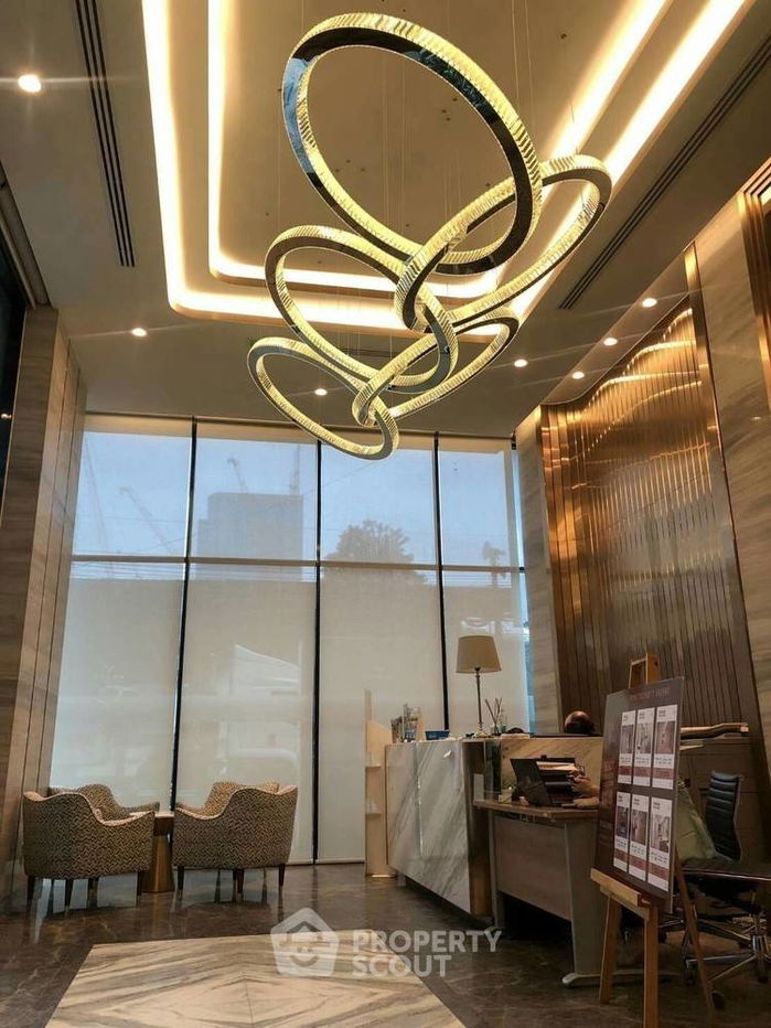 picture 2-BR Condo at Vtara 36 near BTS Thong Lor (ID 384921) - 10/12